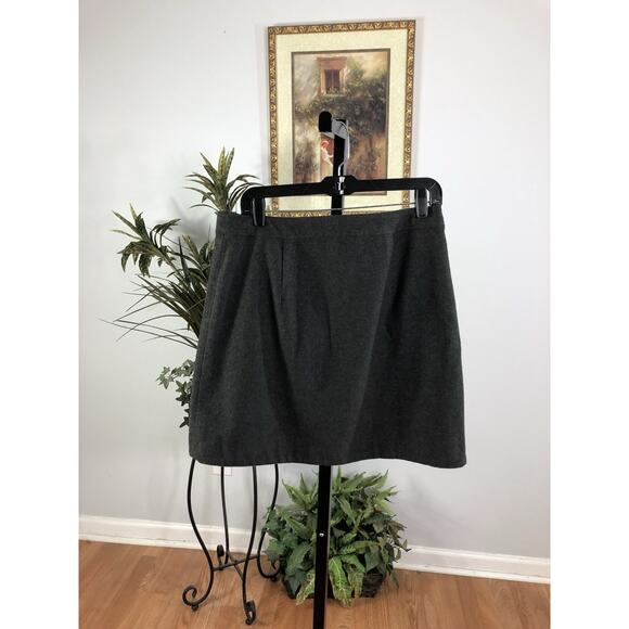 Loft Women Mini Skirt Size 6 A-Line Full Zipper Front Gray Embroidered Punk Edgy - Picture 2 of 6